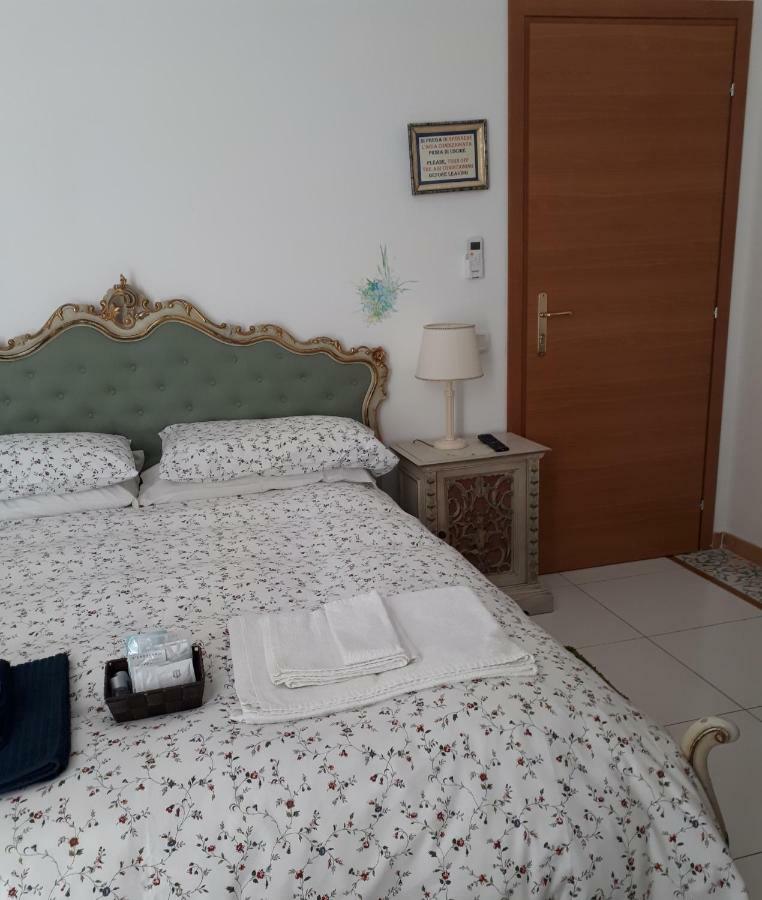 Hotel Miracoletti38 Neapol Zewnętrze zdjęcie